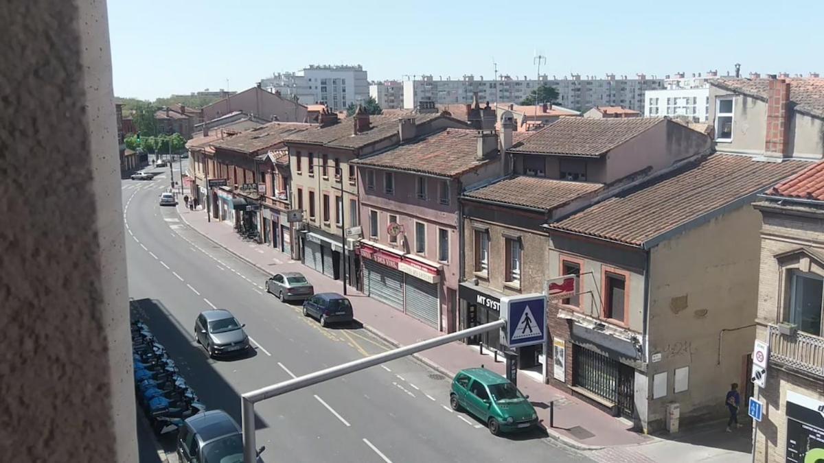 Apartamento T3, 65 M2, Proche De La Gare Et Des Commerces