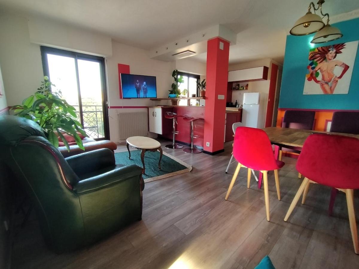 T3, 65 M2, Proche De La Gare Et Des Commerces
